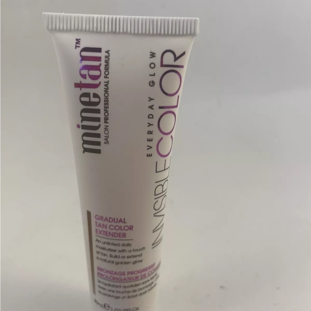 Daily Moisturizer with Tan Enhancer